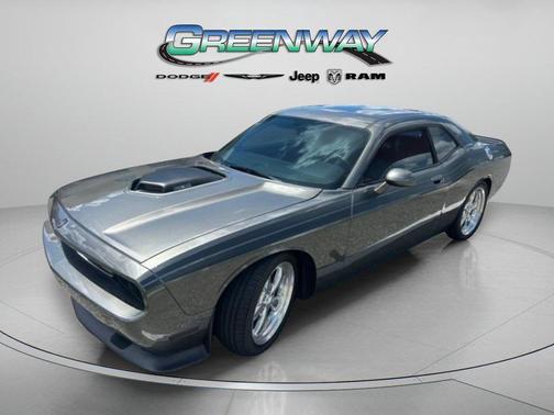 Dark Titanium Metallic Clearcoat 2009 Dodge Challenger R/T