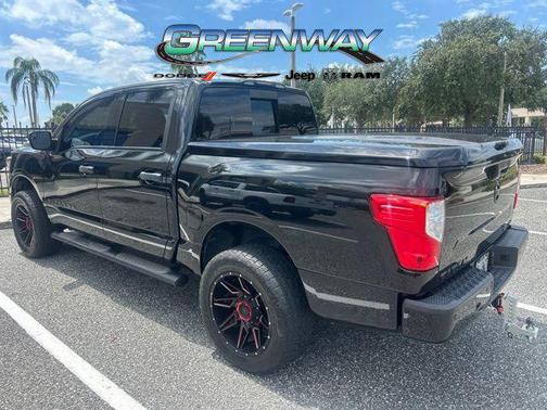 Magnetic Black Metallic 2019 Nissan Titan SV