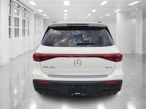 2024 Mercedes-Benz EQB 300 4MATIC