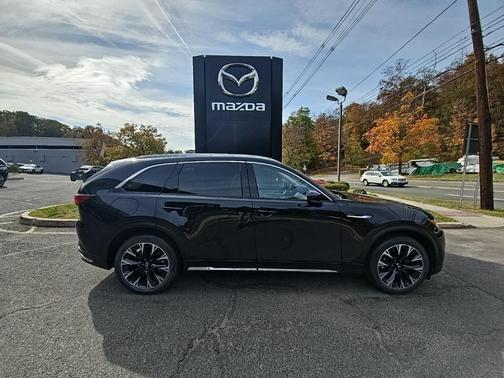 2024 Mazda CX-90 PHEV Premium Plus