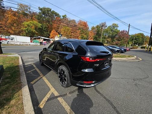 2024 Mazda CX-90 PHEV Premium Plus