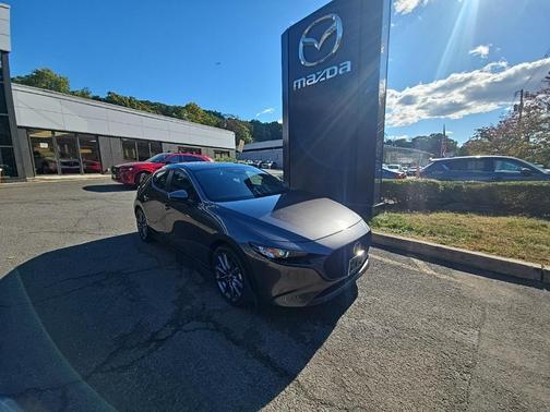 2025 Mazda Mazda3 FWD w/Preferred Package