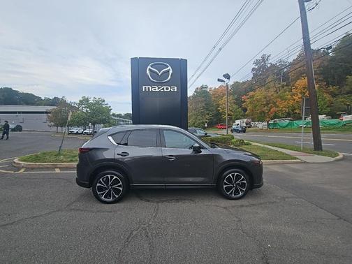 2022 Mazda CX-5 2.5 S Premium Package
