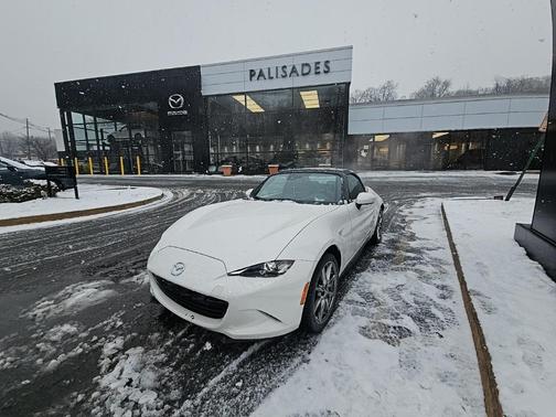 2023 Mazda MX-5 Miata Grand Touring