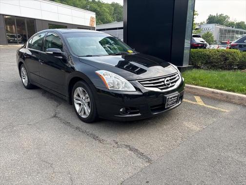 2010 Nissan Altima 3.5 SR