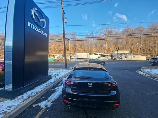 2023 Mazda Mazda3 FWD w/Premium Package