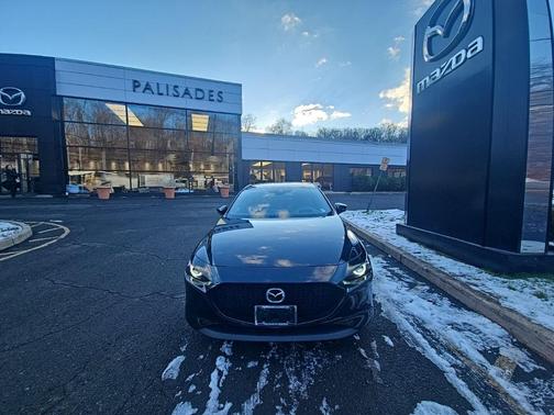 2023 Mazda Mazda3 FWD w/Premium Package