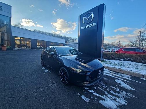 2023 Mazda Mazda3 FWD w/Premium Package
