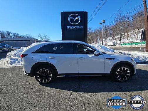 2024 Mazda CX-90 PHEV Premium Plus