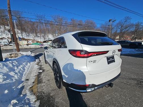 2024 Mazda CX-90 PHEV Premium Plus