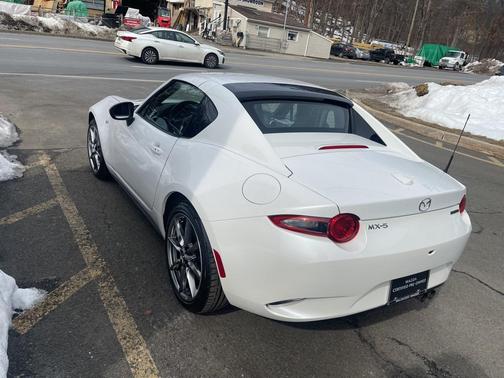 2023 Mazda MX-5 Miata RF Grand Touring