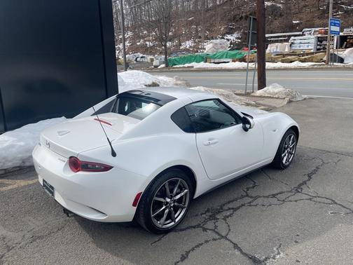 2023 Mazda MX-5 Miata RF Grand Touring