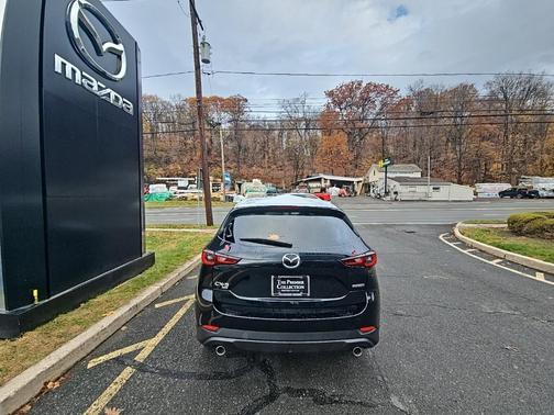 2025 Mazda CX-5 Carbon Edition