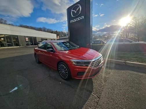 2022 Volkswagen Passat 2.0T Limited Edition