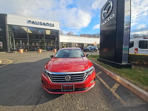 2022 Volkswagen Passat 2.0T Limited Edition