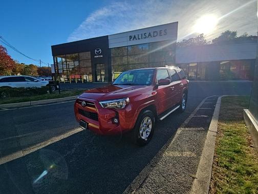 2022 Toyota 4Runner SR5