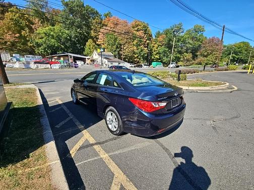 2013 Hyundai SONATA GLS