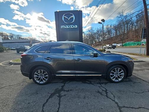 2018 Mazda CX-9 Signature