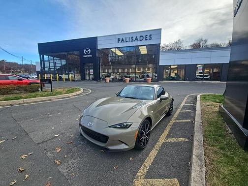 2024 Mazda MX-5 Miata RF Grand Touring