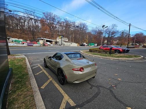 2024 Mazda MX-5 Miata RF Grand Touring