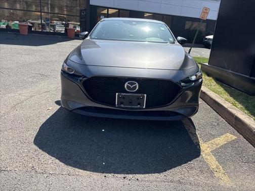 2022 Mazda Mazda3 FWD w/Preferred Package