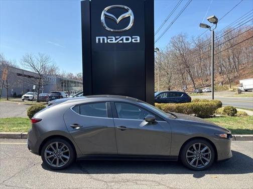 2022 Mazda Mazda3 FWD w/Preferred Package