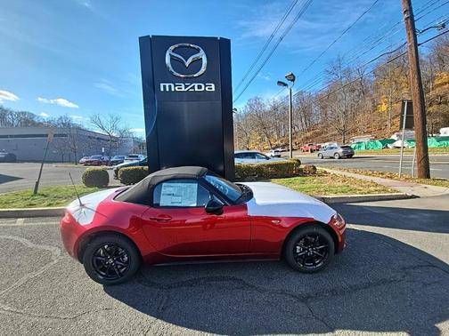 2025 Mazda MX-5 Miata Sport