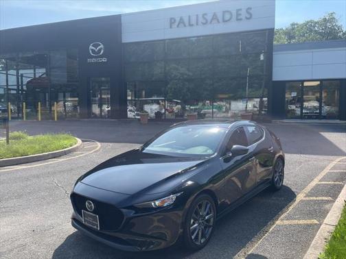 2023 Mazda Mazda3 FWD w/Preferred Package