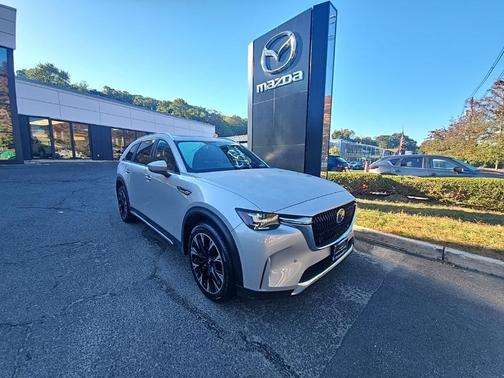 2024 Mazda CX-90 PHEV Premium Plus