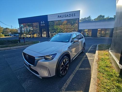 2024 Mazda CX-90 PHEV Premium Plus