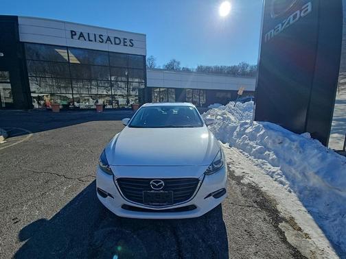2018 Mazda Mazda3 Touring