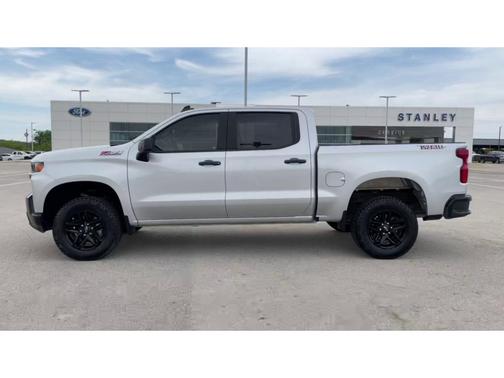 Photo 5 of 31 of 2020 Chevrolet Silverado 1500 Custom Trail Boss