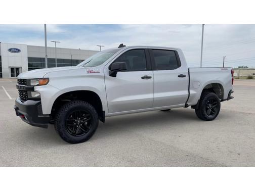 Photo 4 of 31 of 2020 Chevrolet Silverado 1500 Custom Trail Boss