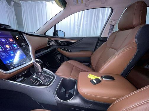 2020 Subaru Outback Touring