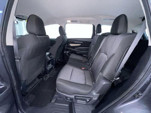 2022 Subaru Ascent Base 8-Passenger