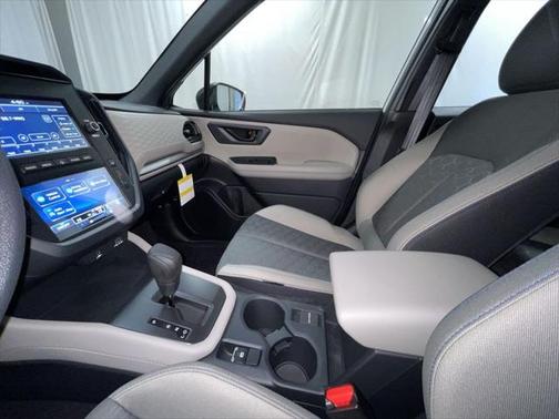 2025 Subaru Forester Base