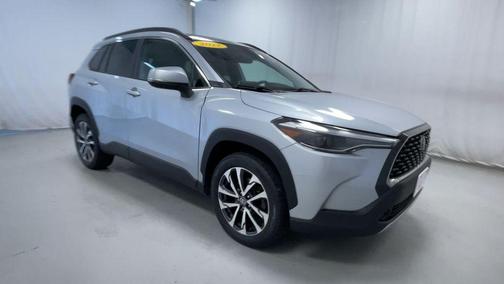 2022 Toyota Corolla Cross XLE