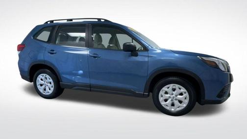 2023 Subaru Forester Base