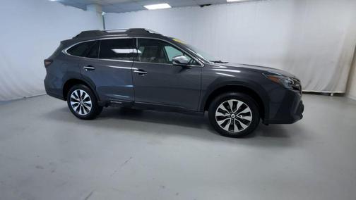 2023 Subaru Outback Touring