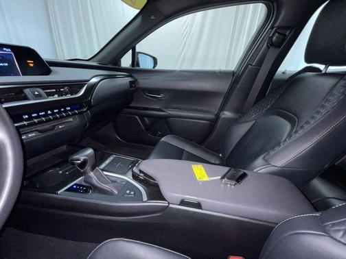 2019 Lexus UX 250h Base