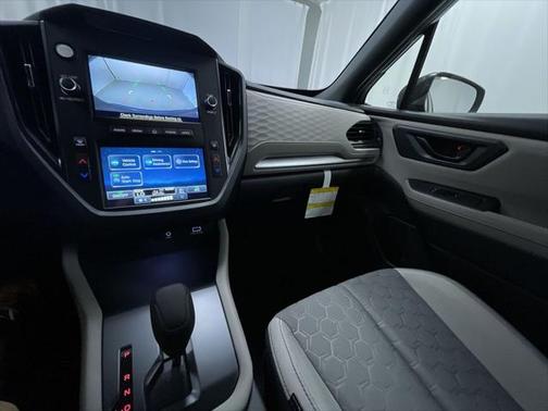 2025 Subaru Forester Base