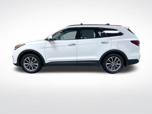 2018 Hyundai SANTA FE SE