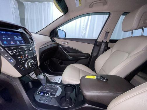 2018 Hyundai SANTA FE SE
