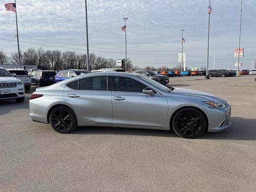 2022 Lexus ES 350 Base