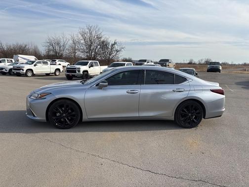 2022 Lexus ES 350 Base