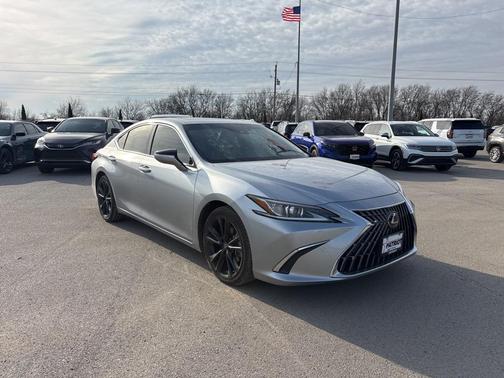 2022 Lexus ES 350 Base