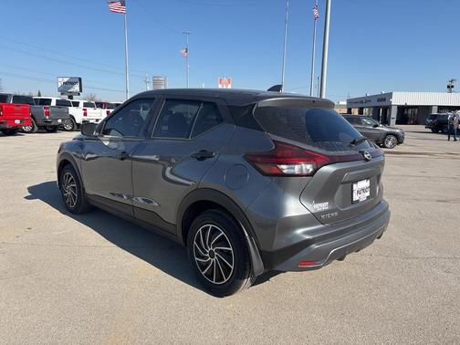 2024 Nissan Kicks S