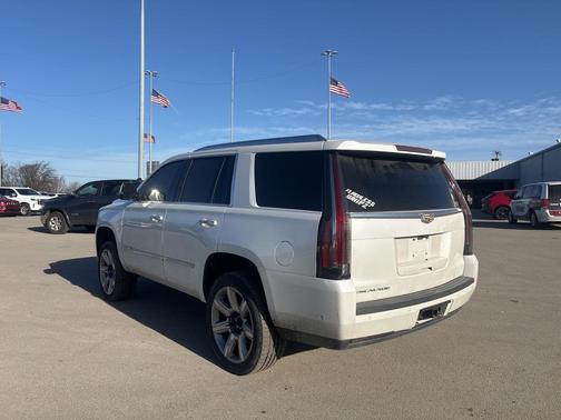 2020 Cadillac Escalade Premium Luxury