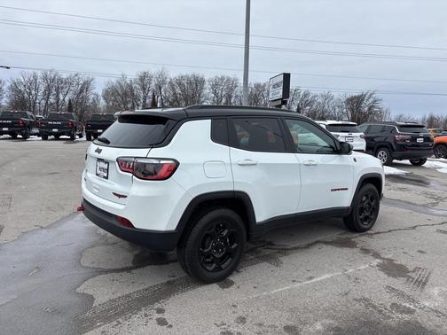 2023 Jeep Compass Trailhawk