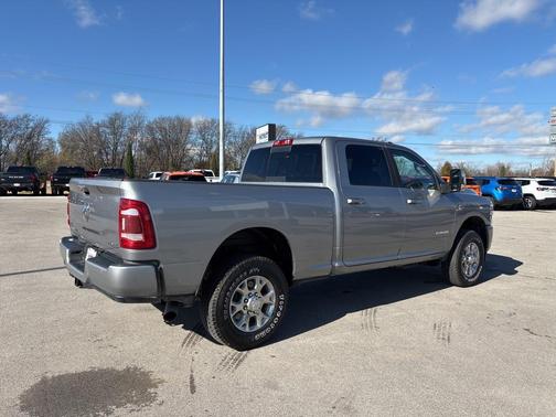 2024 RAM 2500 Laramie Crew Cab 4x4 6'4' Box
